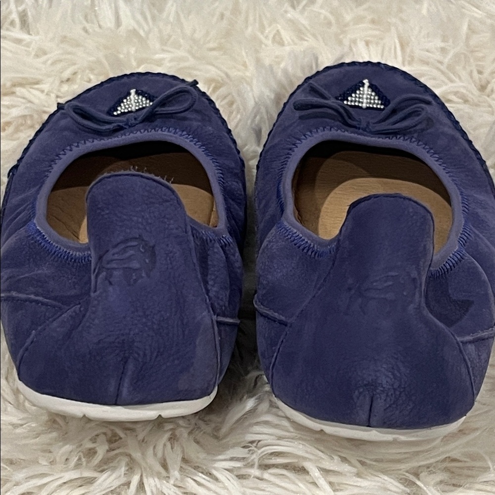 Manitobah Butterfly leather ballet flats, size 9. - Picture 3 of 9